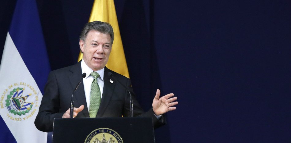 Luego de años de ser cómplice del chavismo, Santos obstaculiza la libertad a los venezolanos