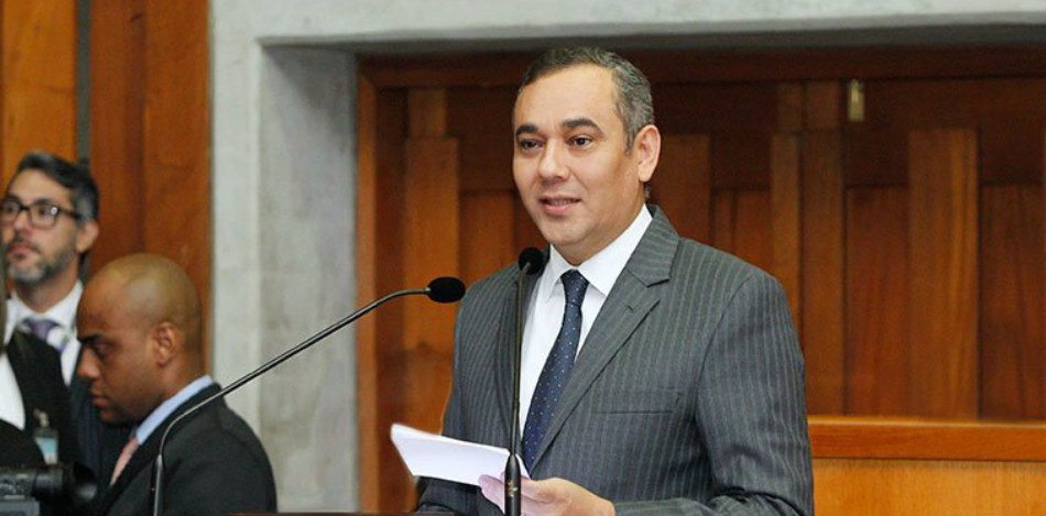 Desentierran oscuro pasado del ilegítimo presidente del TSJ chavista: corrupción, extorsión y asesinato