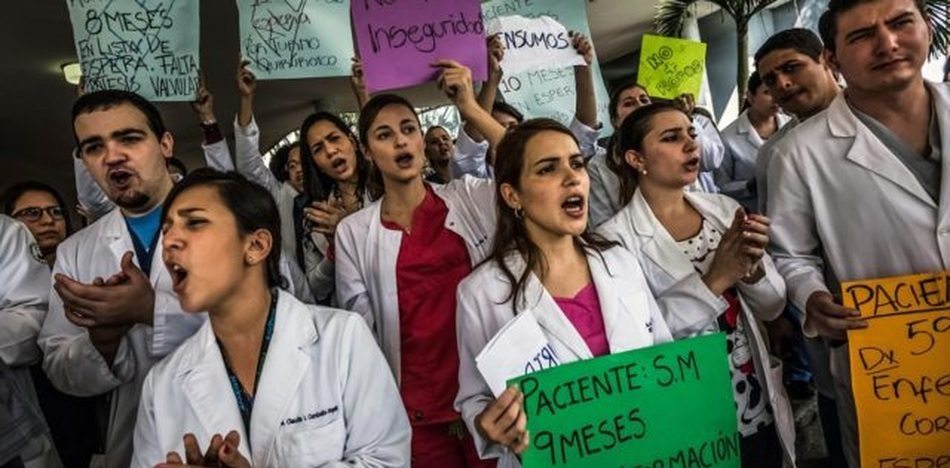 médicos venezolanos recién graduados ya migró