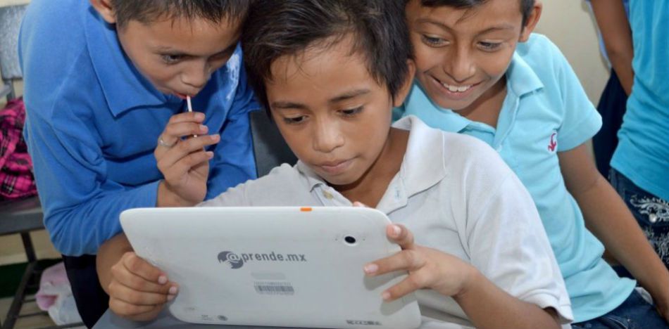 tabletas entregadas por el gobierno mexicano