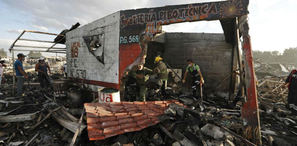explosión en depósito de pirotecnia