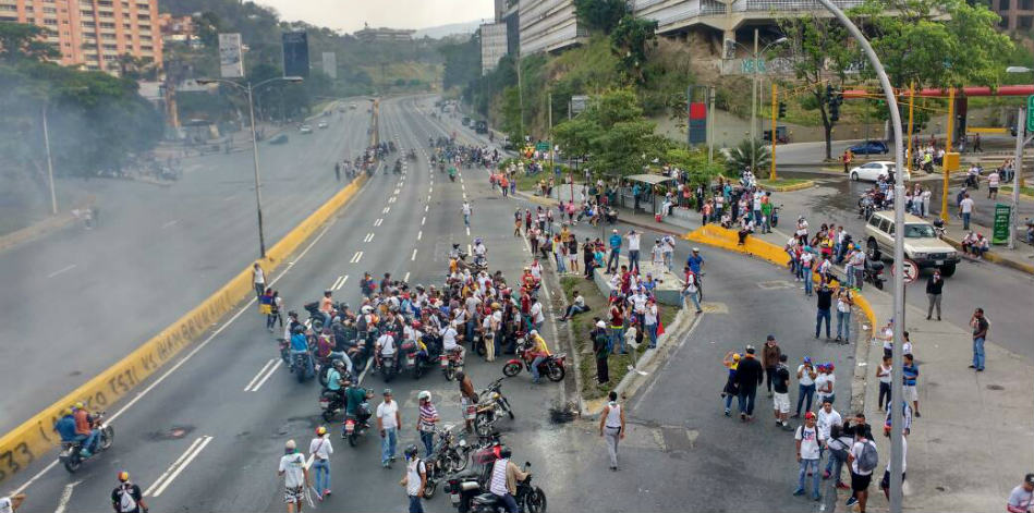 Dictadura chavista asesina a dos venezolanos durante marcha del 19A