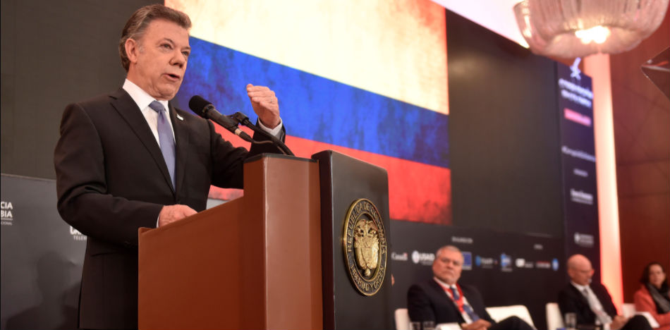 Santos afirma que le advirtió a Hugo Chávez que «la Revolución bolivariana fracasó»