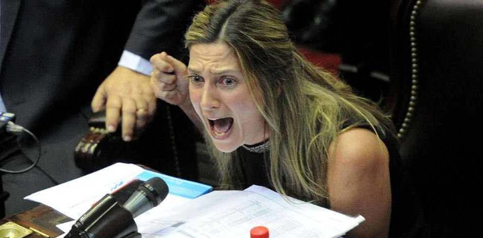 Argentina: diputada macrista estalla de ira tras revés político y se vuelve viral