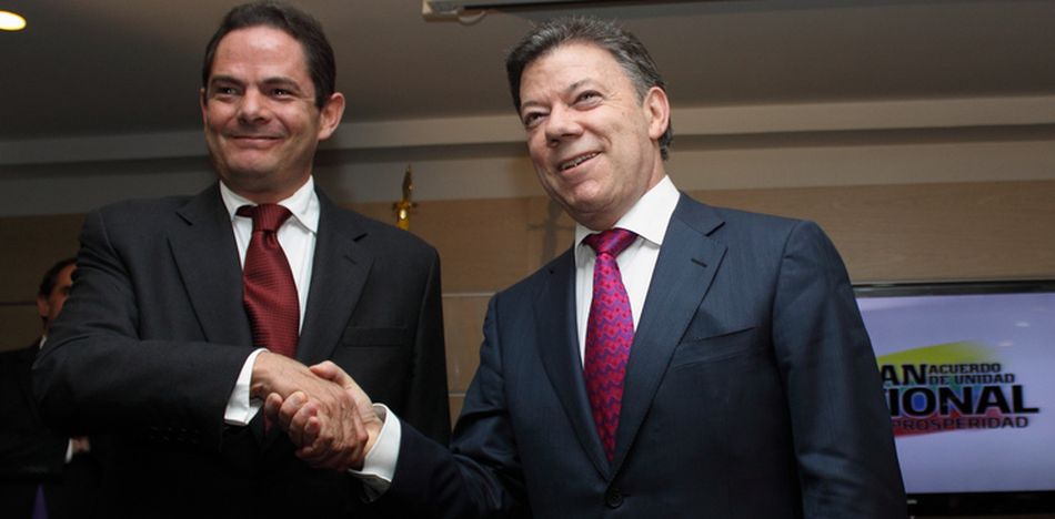 Congreso colombiano aprueba gran parte de justicia especial de acuerdo Santos-FARC