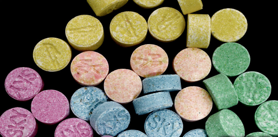Agencia sanitaria de EE. UU. aprueba «terapia revolucionaria» con droga psicodélica